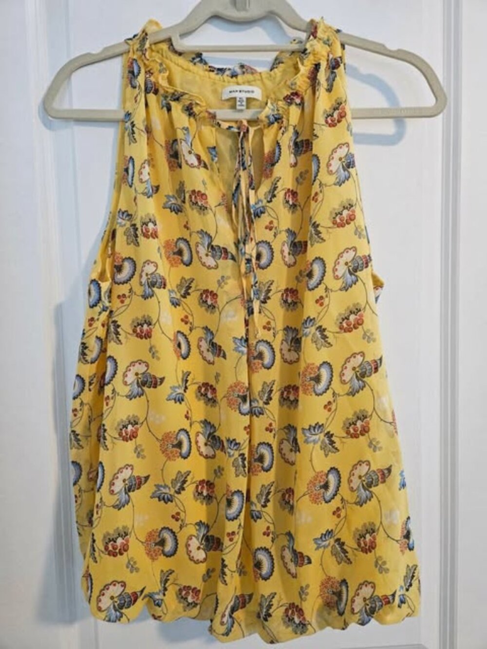 Max Studio Yellow Floral Blouse XL Lightweight Sleeveless Tie Neck Boho